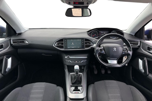 Used Peugeot 308 2018 for sale - 75793877: Photo 3