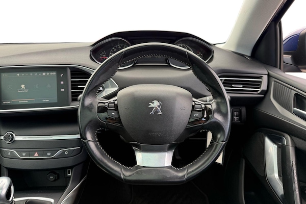 Used Peugeot 308 2018 for sale - 75793877: Photo 5
