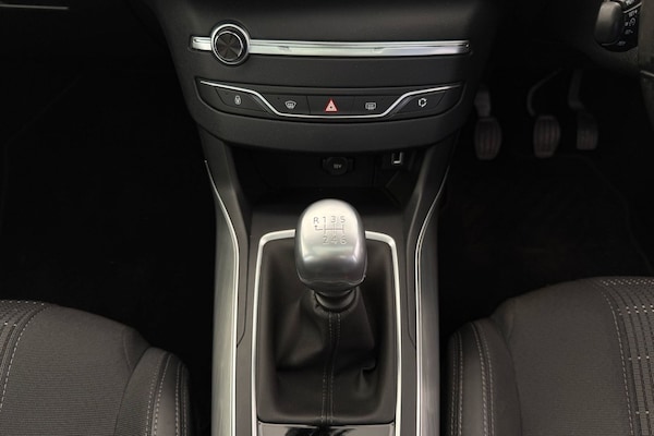 Used Peugeot 308 2018 for sale - 75793877: Photo 8