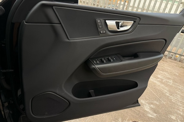 Used Volvo XC60 2018 for sale - 75445587: Photo 12