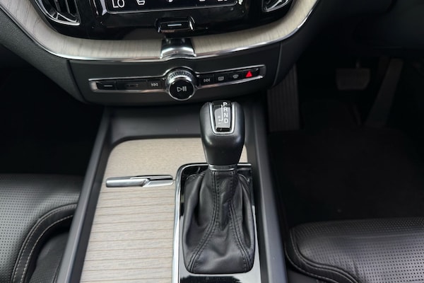 Used Volvo XC60 2018 for sale - 75445587: Photo 7