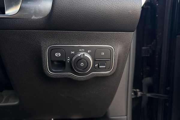Used Mercedes-Benz GLB 2020 for sale - 75568063: Photo 12