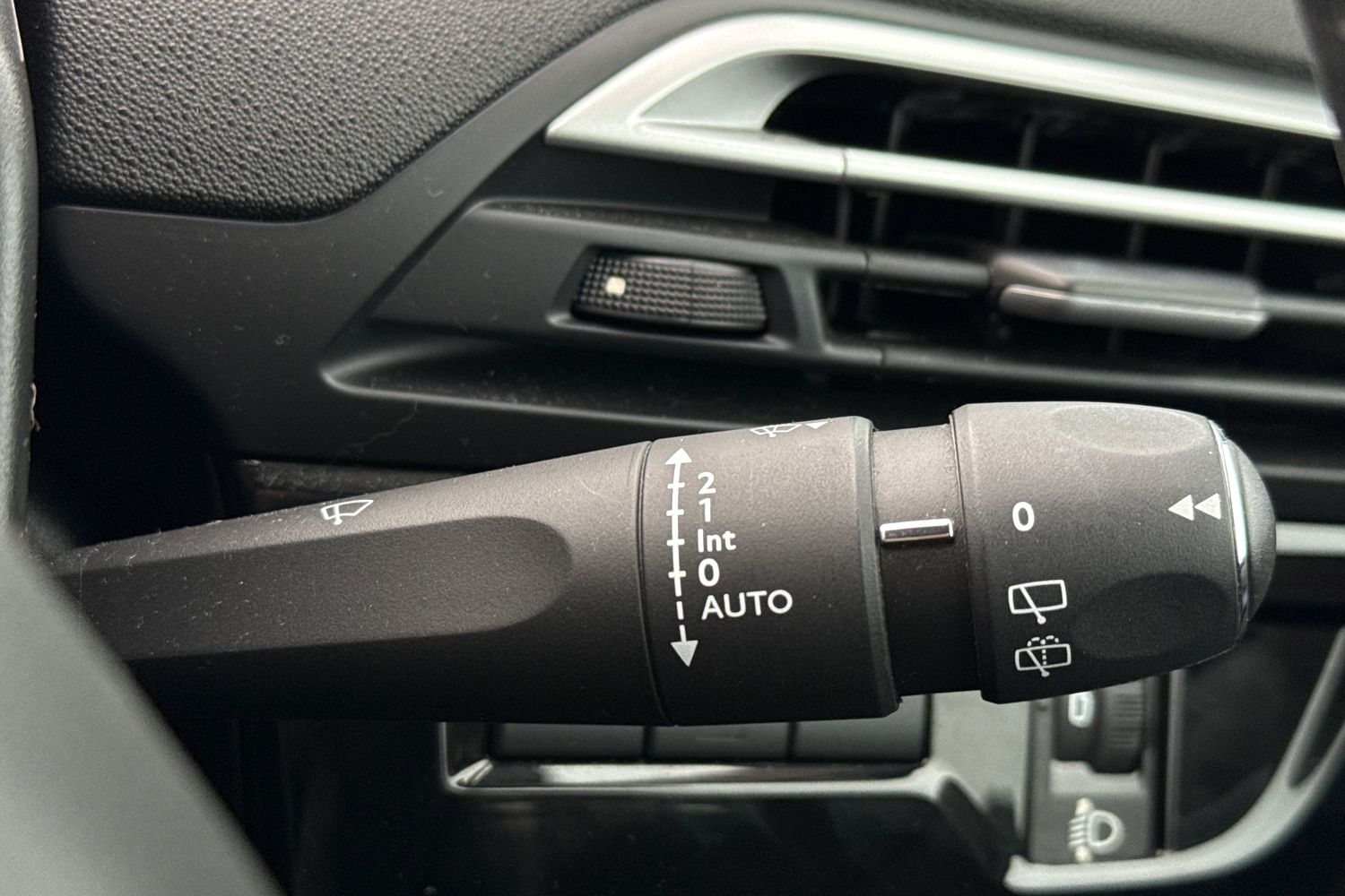 Used Citroen C4 2019 for sale - 76902604: Photo 13