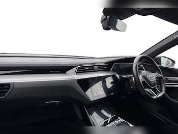 Used Audi e-tron 2020 for sale - 77527702: Photo