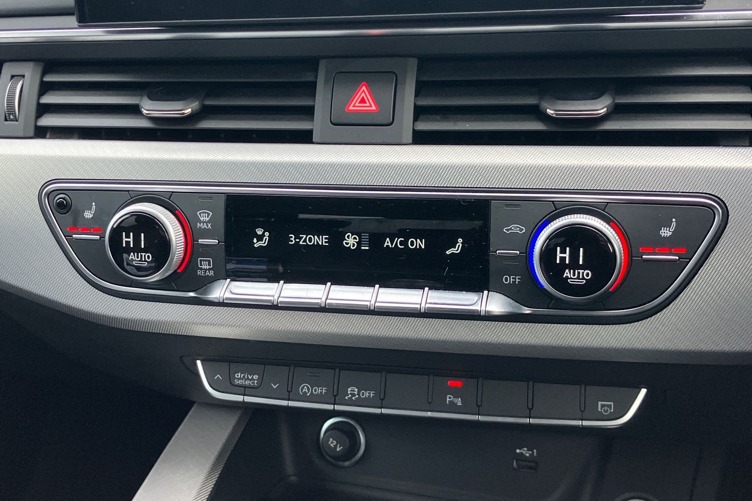 Used Audi A4 2021 for sale - 76641738: Photo 9