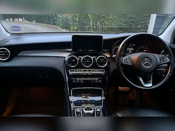 Used Mercedes-Benz GLC 2019 for sale - 77571071: Photo