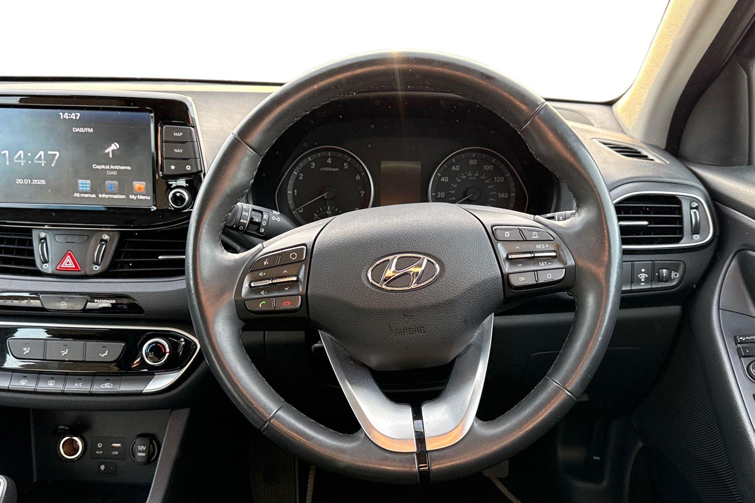 Used Hyundai i30 2017 for sale - 77262505: Photo 5