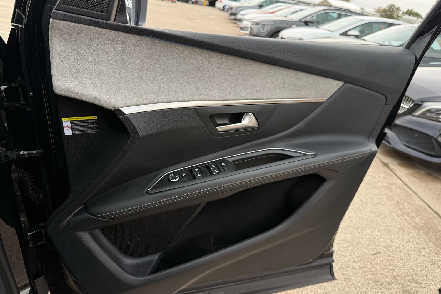 Used Peugeot 3008 2021 for sale - 75824534: Photo 12