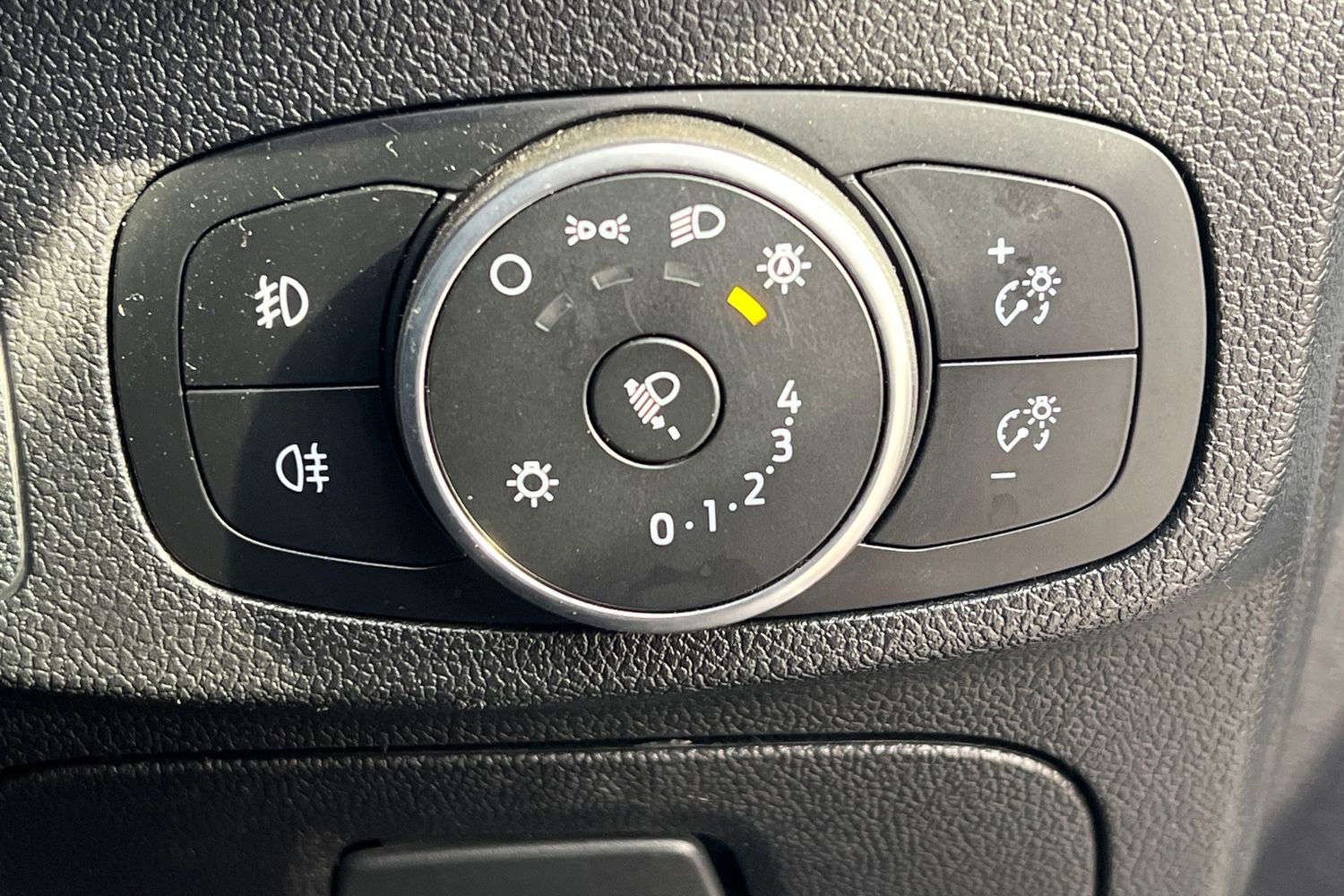 Used Ford Focus 2018 for sale - 76535178: Photo 21