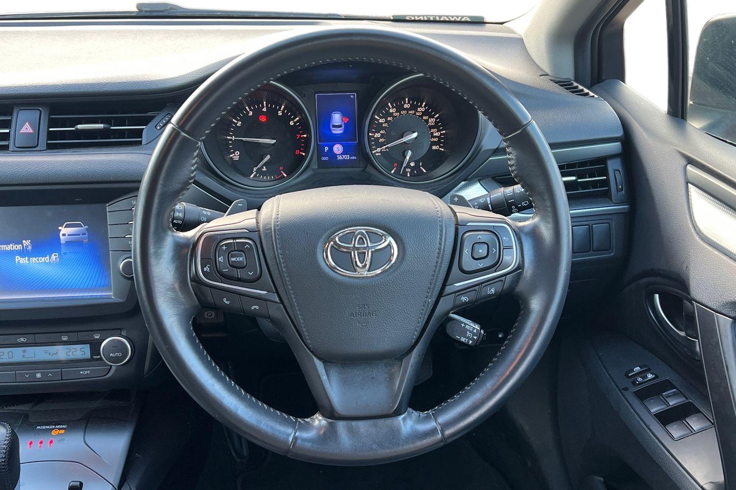 Used Toyota Avensis 2017 for sale - 77032449: Photo 5