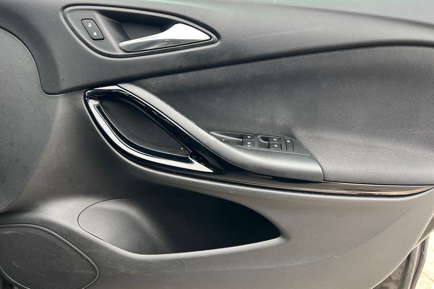 Used Vauxhall Astra 2017 for sale - 77666475: Photo 18