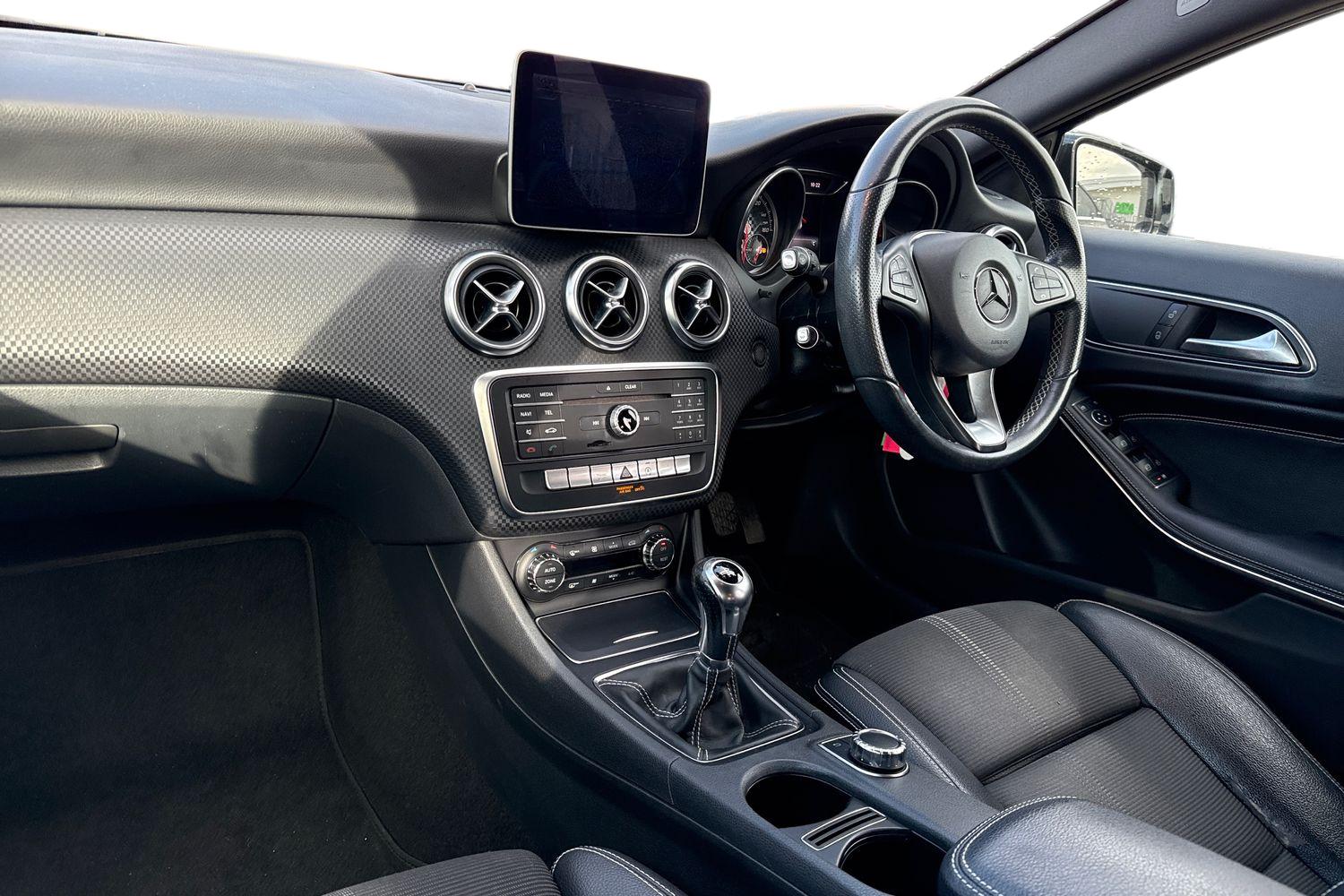 Used Mercedes-Benz A-Class 2018 for sale - 76346368: Photo 4