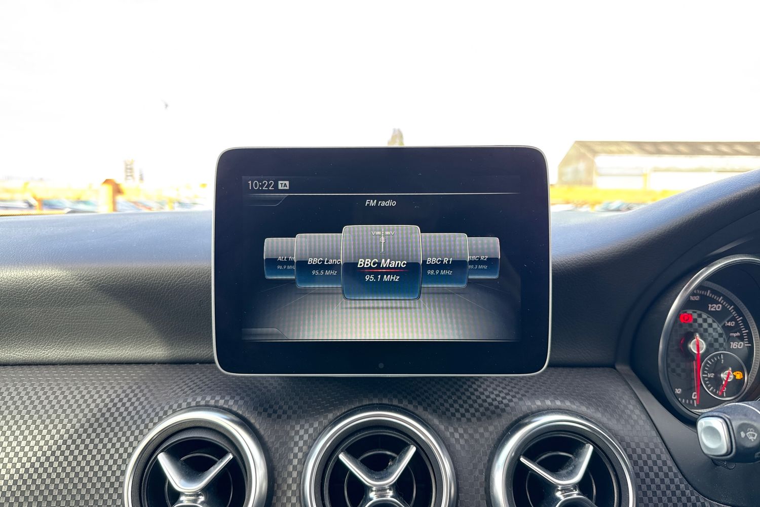 Used Mercedes-Benz A-Class 2018 for sale - 76346368: Photo 6
