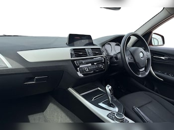 Used BMW 1 Series 2018 for sale - 75483010: Photo