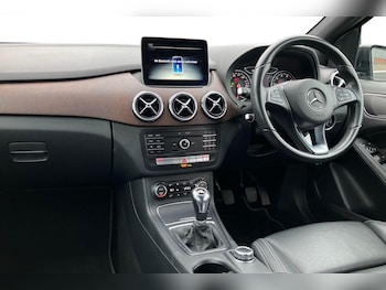 Used Mercedes-Benz B Class 2019 for sale - 77700788: Photo