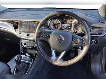 Used Vauxhall Astra 2019 for sale - 76979196: Photo