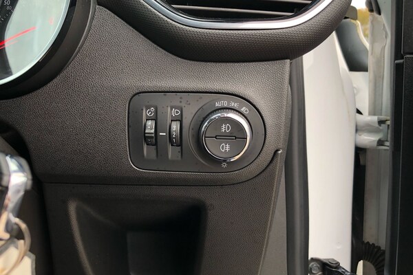 Used Vauxhall Crossland X 2019 for sale - 75667364: Photo 11