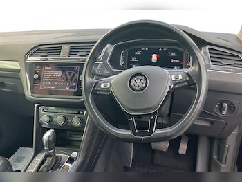 Used Volkswagen Tiguan 2019 for sale - 76280790: Photo 3
