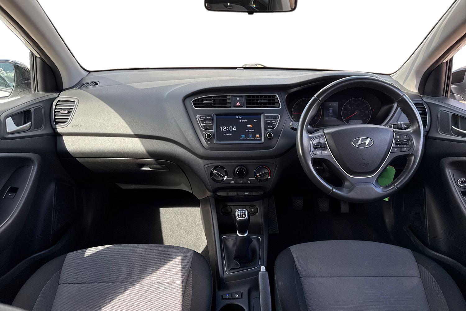 Used Hyundai i20 2019 for sale - 76353161: Photo 3