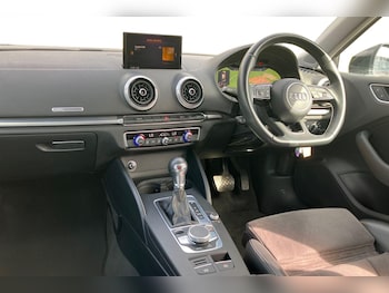 Used Audi A3 2019 for sale - 76421498: Photo