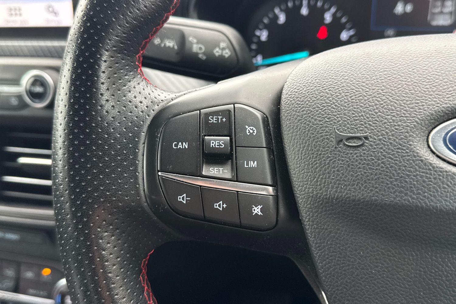 Used Ford Focus 2019 for sale - 76253290: Photo 10