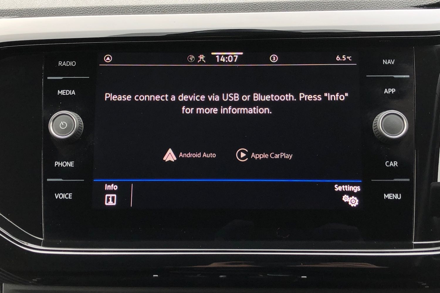 Used Volkswagen T-Cross 2023 for sale - 77764493: Photo 10