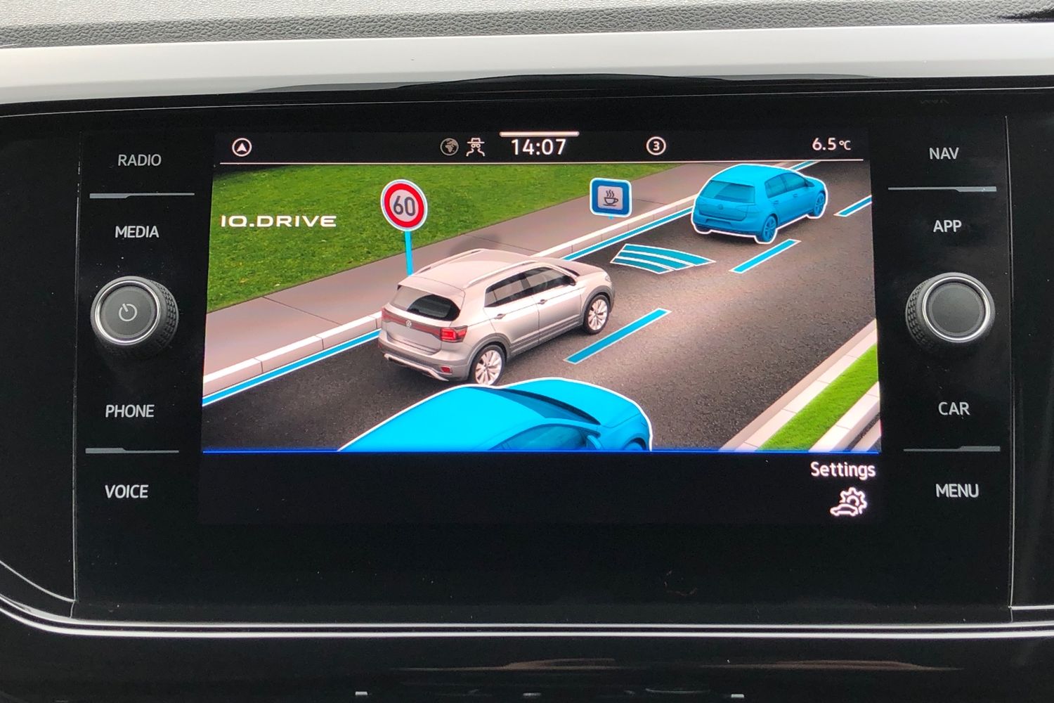 Used Volkswagen T-Cross 2023 for sale - 77764493: Photo 11