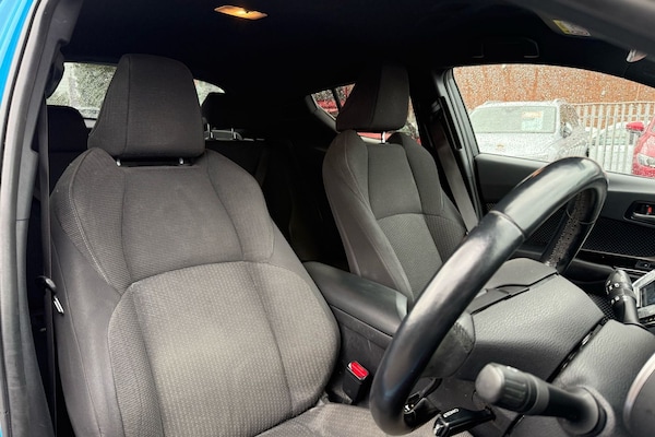 Used Toyota C-HR 2018 for sale - 75661480: Photo 13