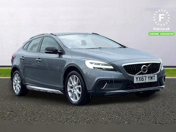 Used Volvo V40 2017 for sale - 79733792: Photo