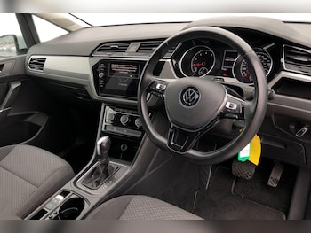 Used Volkswagen Touran 2021 for sale - 79099763: Photo