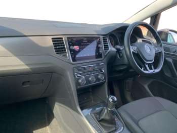 Used Volkswagen Golf SV 2019 for sale - 74939301: Photo