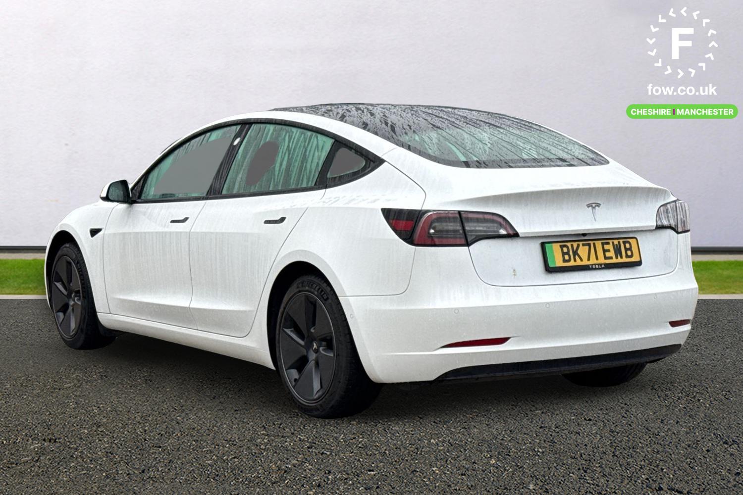 Used Tesla Model 3 2021 for sale - 76253285: Photo 2
