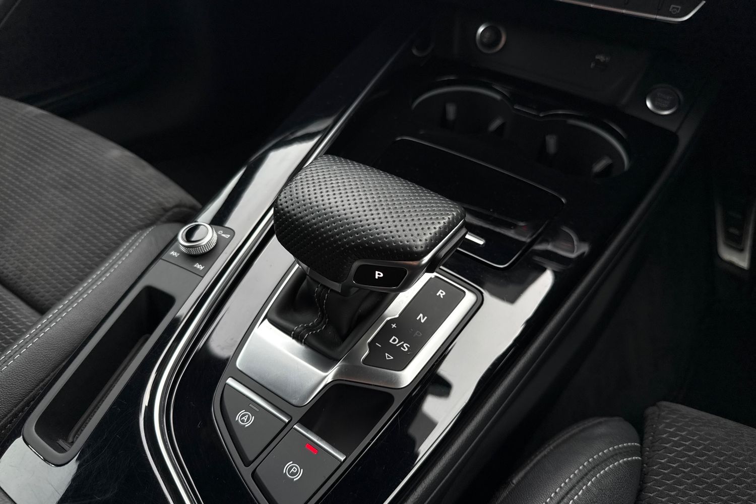 Used Audi A4 2021 for sale - 76334459: Photo 8