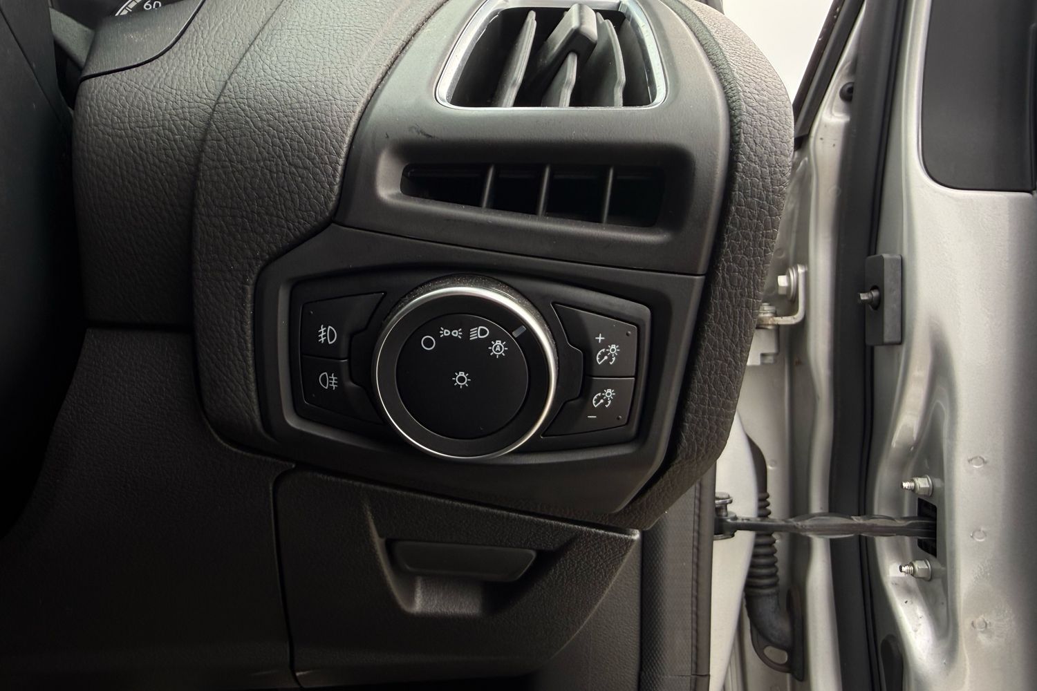 Used Ford Focus 2018 for sale - 75898753: Photo 11
