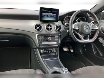 Used Mercedes-Benz GLA 2019 for sale - 78242553: Photo