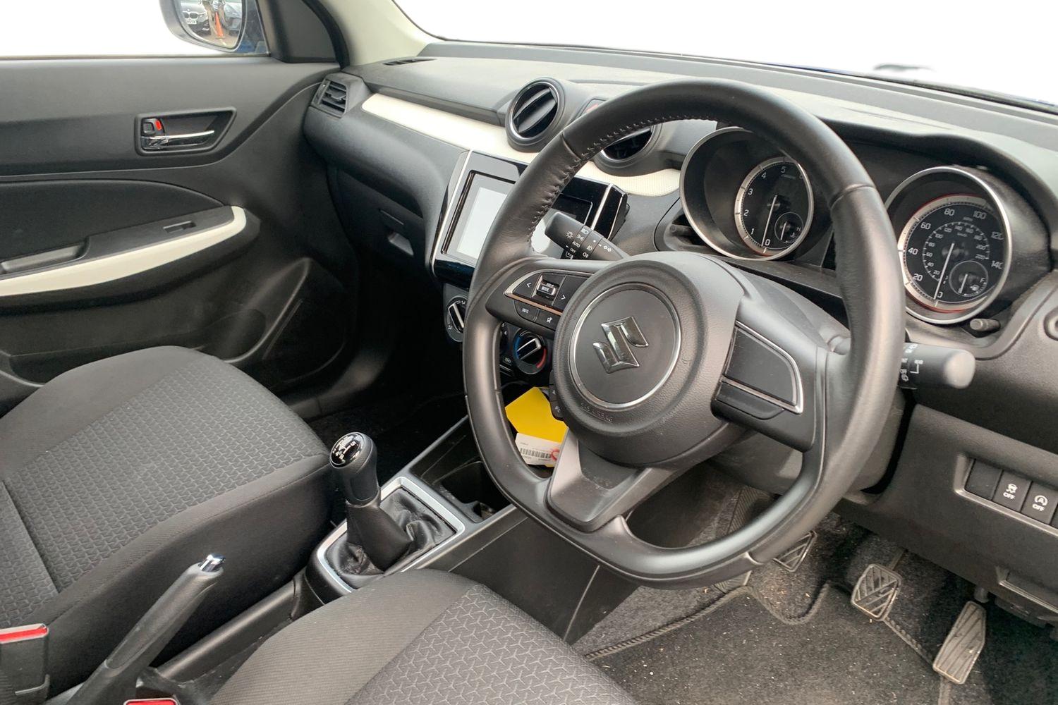 Used Suzuki Swift 2020 for sale - 78168423: Photo 3