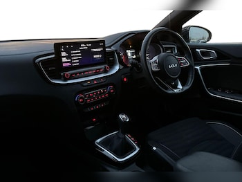 Used Kia Ceed 2022 for sale - 77515029: Photo