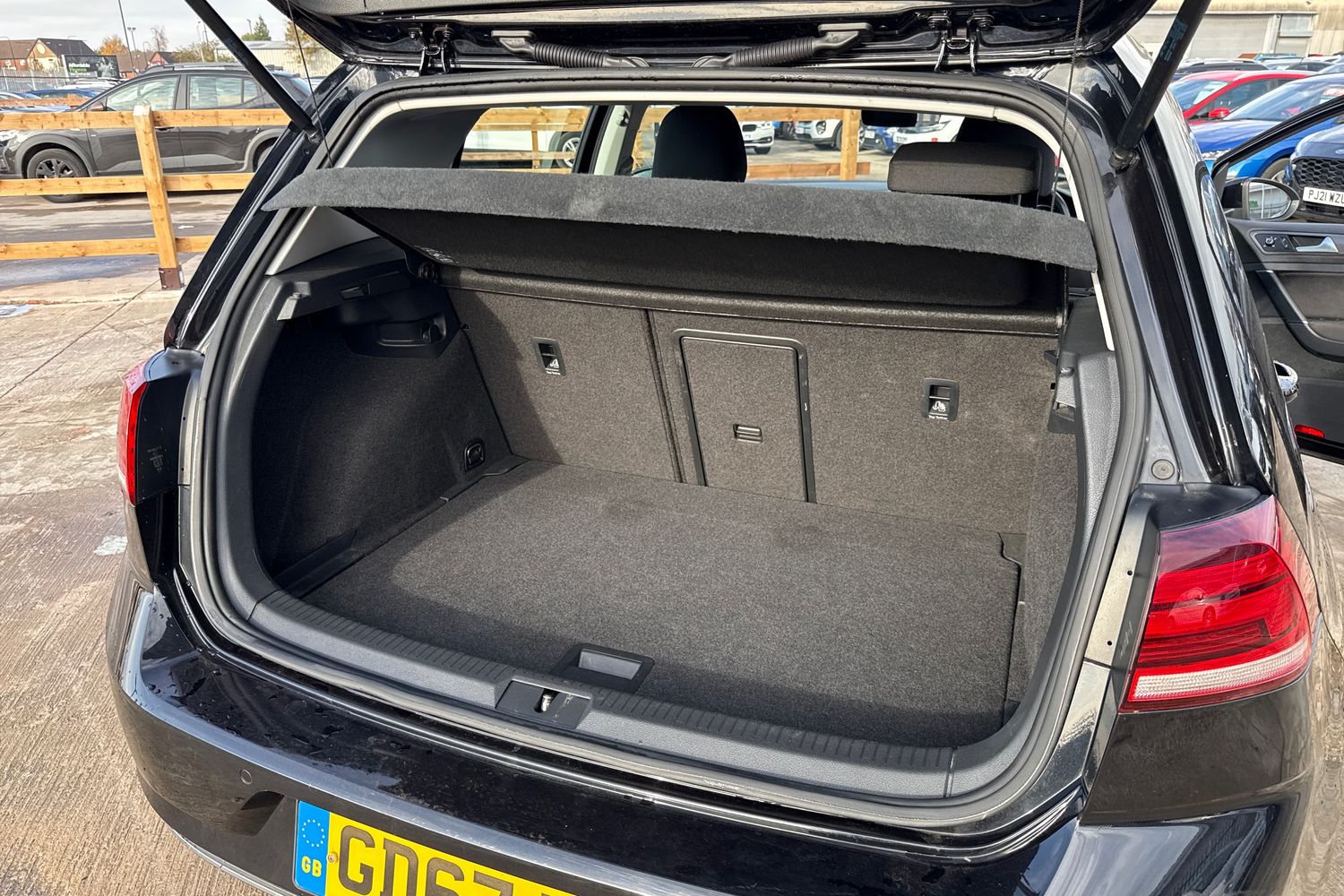 Used Volkswagen Golf 2018 for sale - 76481056: Photo 16