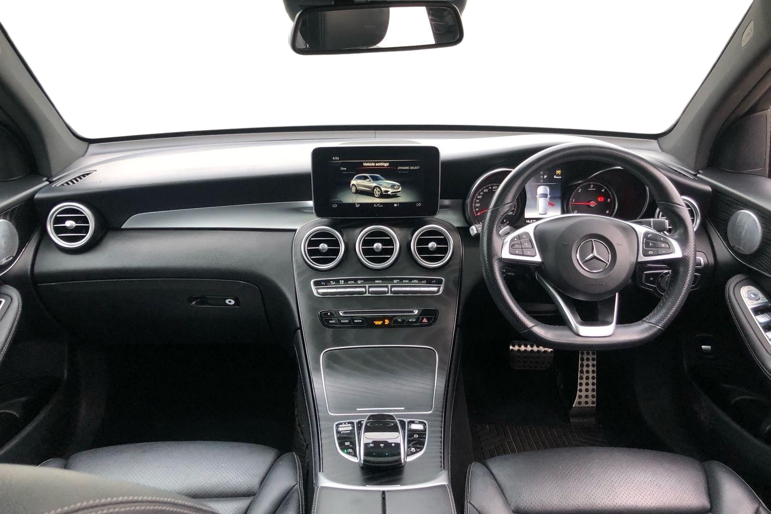 Used Mercedes-Benz GLC 2019 for sale - 76972823: Photo 3
