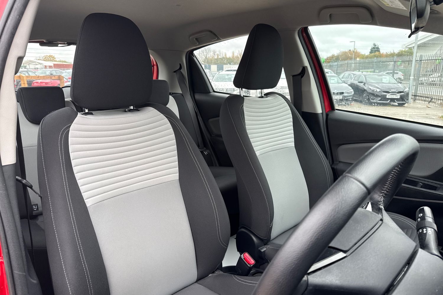 Used Toyota Yaris 2019 for sale - 76411663: Photo 13