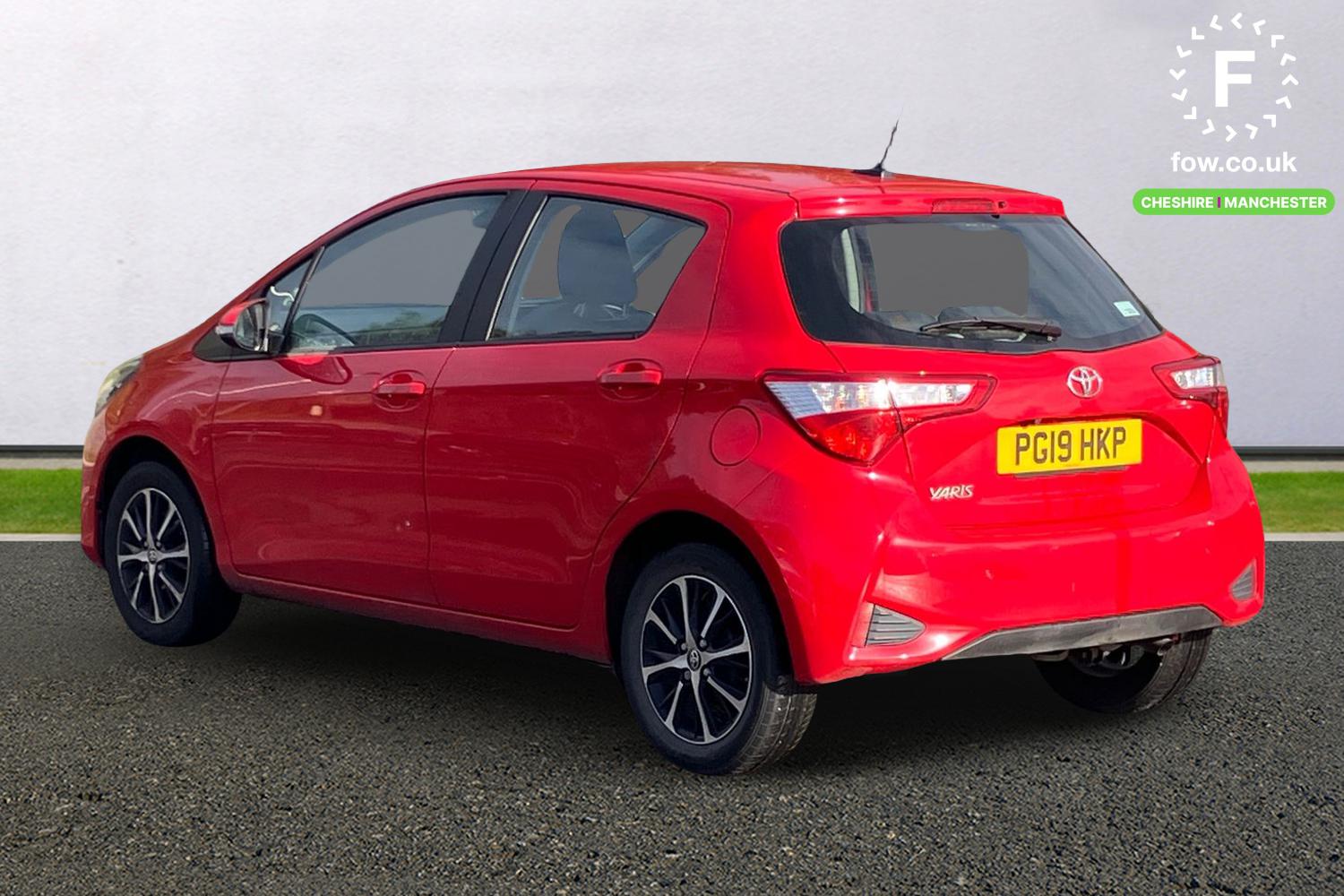 Used Toyota Yaris 2019 for sale - 76411663: Photo 2