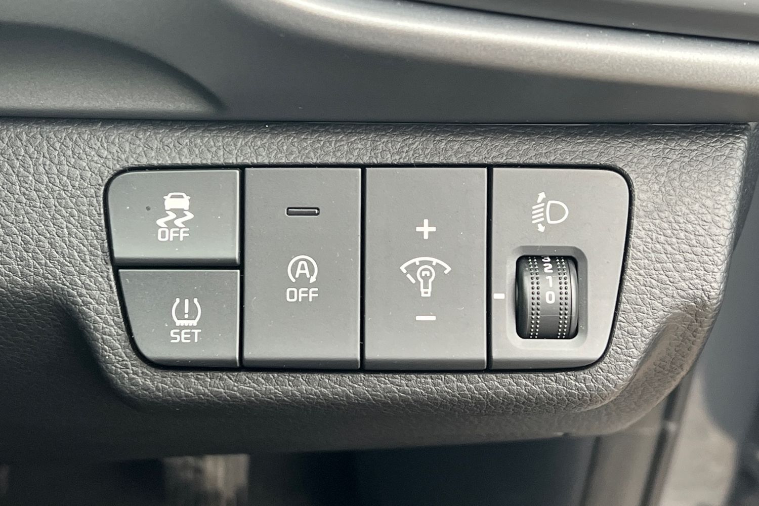 Used Kia Stonic 2022 for sale - 77553400: Photo 14