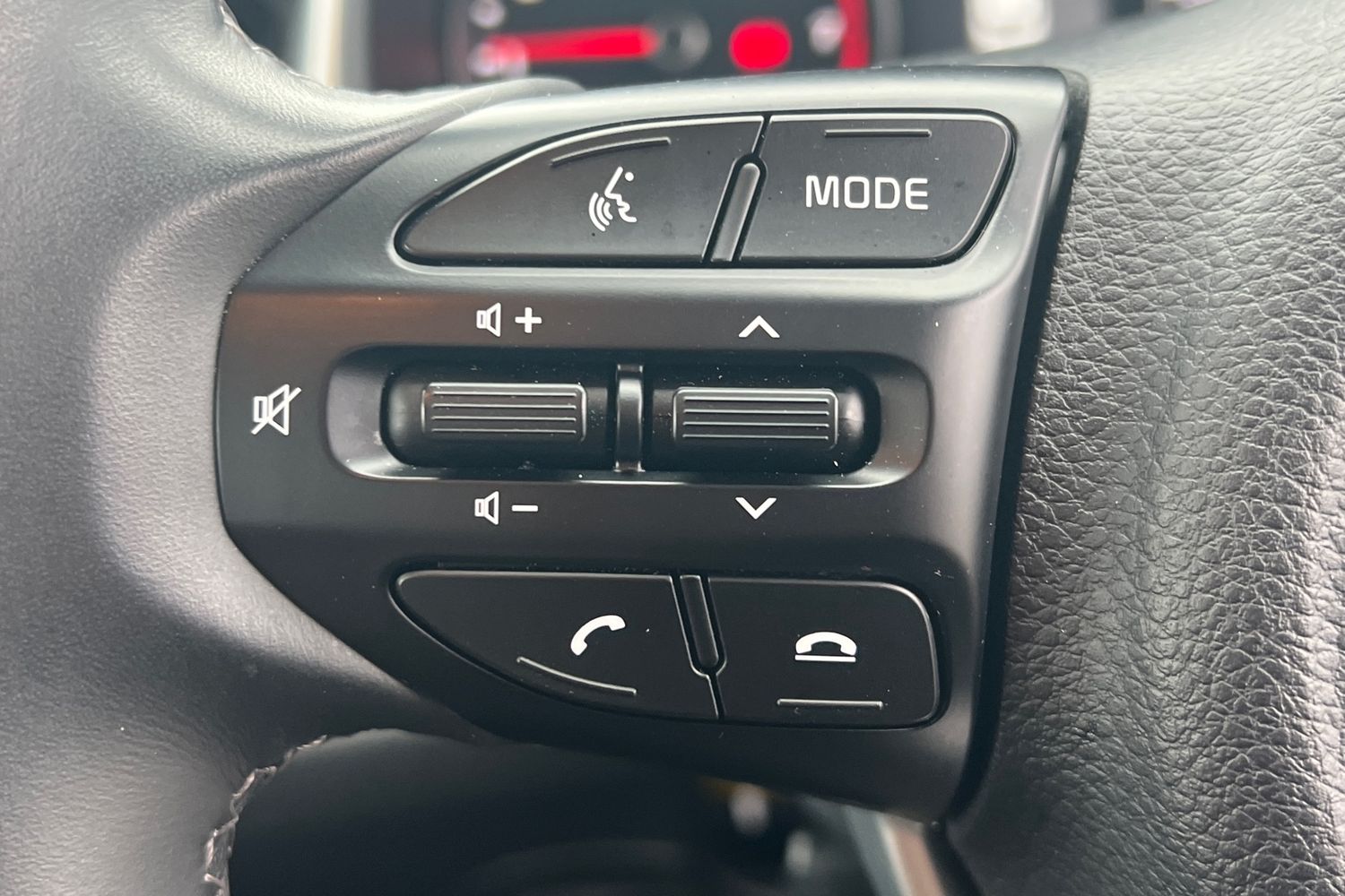 Used Kia Stonic 2022 for sale - 77553400: Photo 9