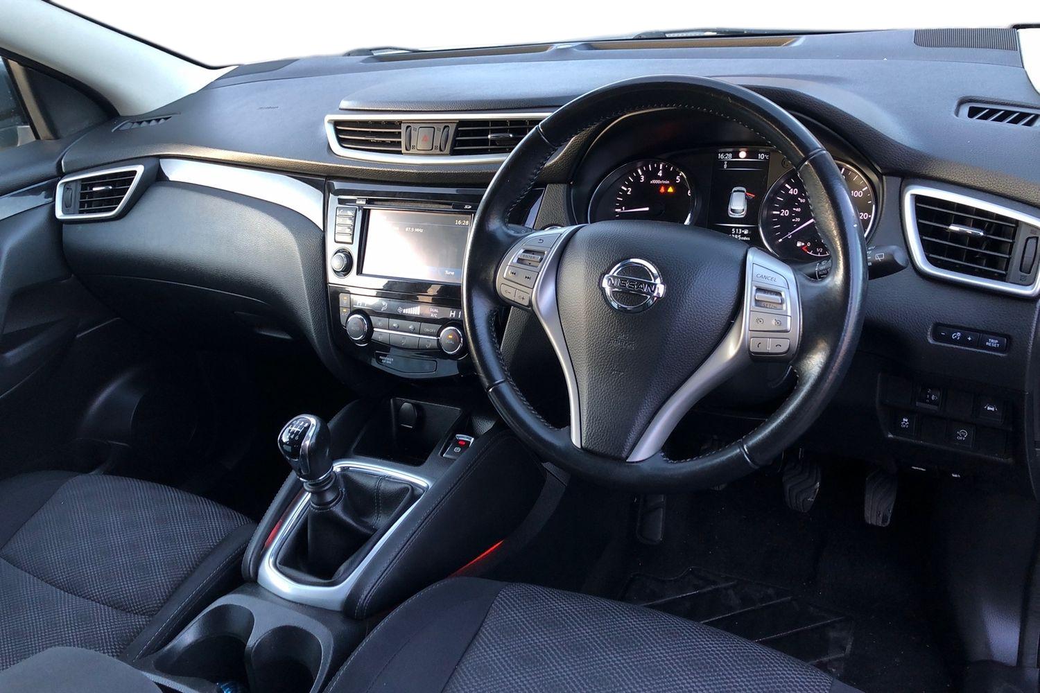 Used Nissan Qashqai 2017 for sale - 77226545: Photo 3