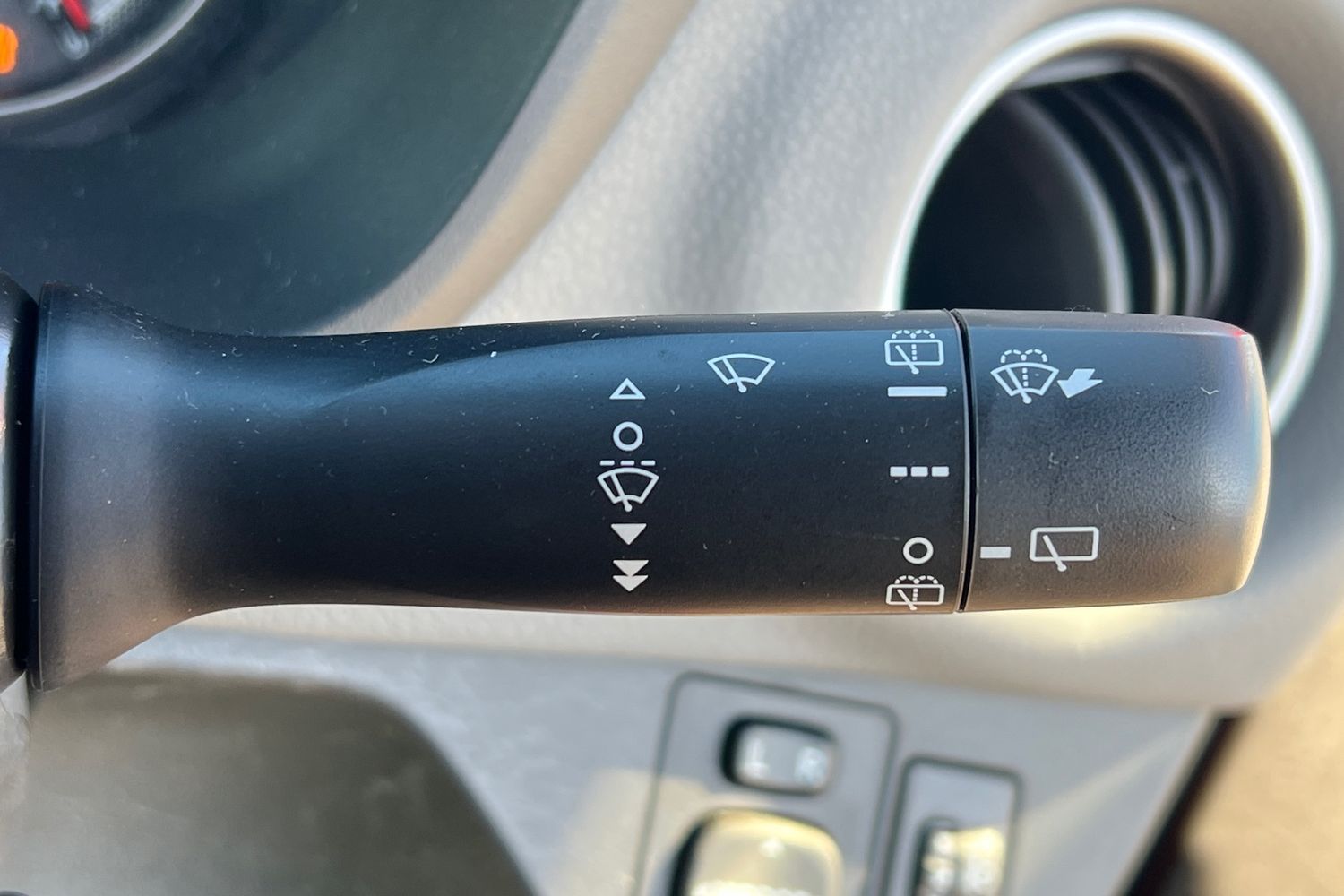 Used Toyota Yaris 2016 for sale - 77233380: Photo 18