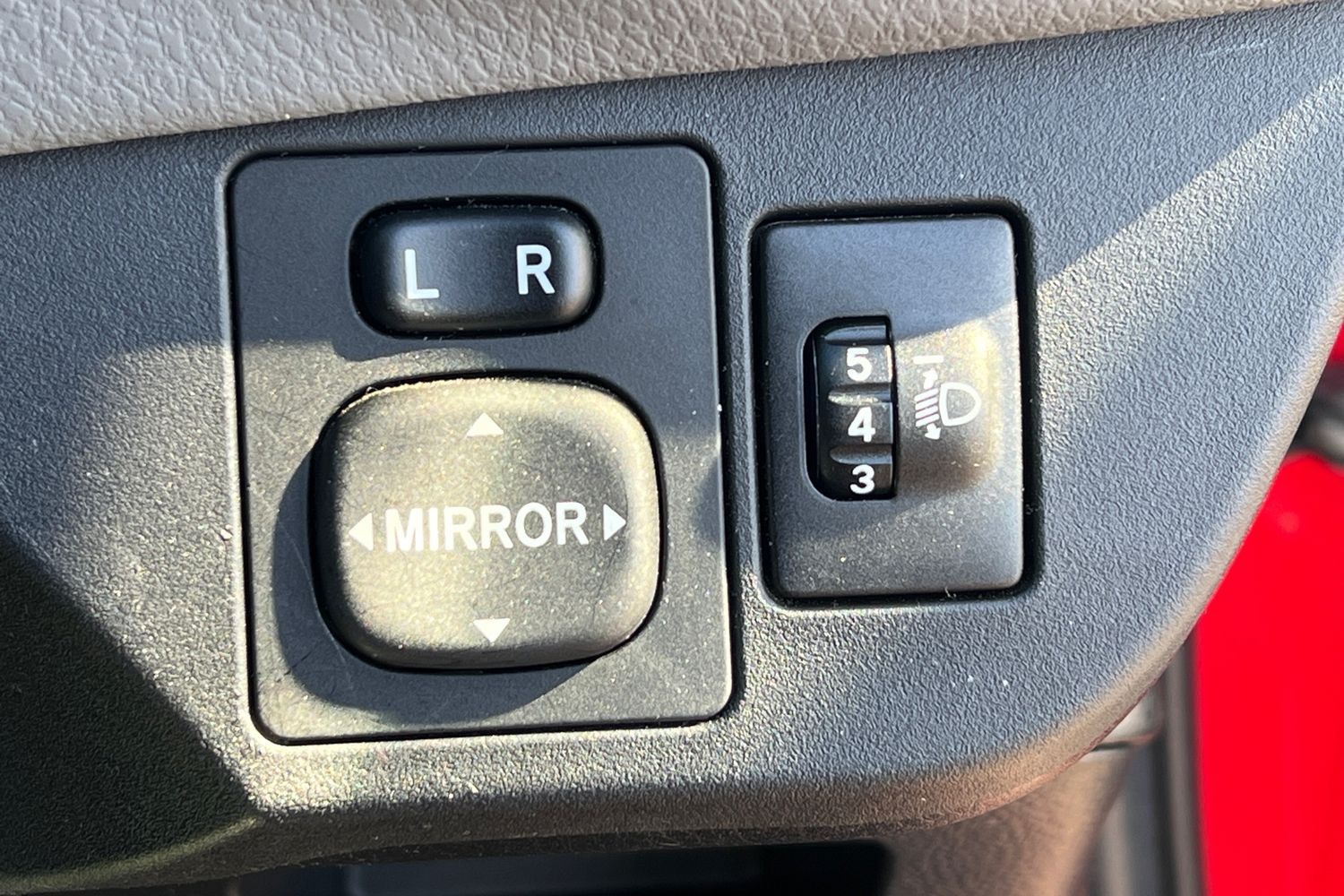 Used Toyota Yaris 2016 for sale - 77233380: Photo 20