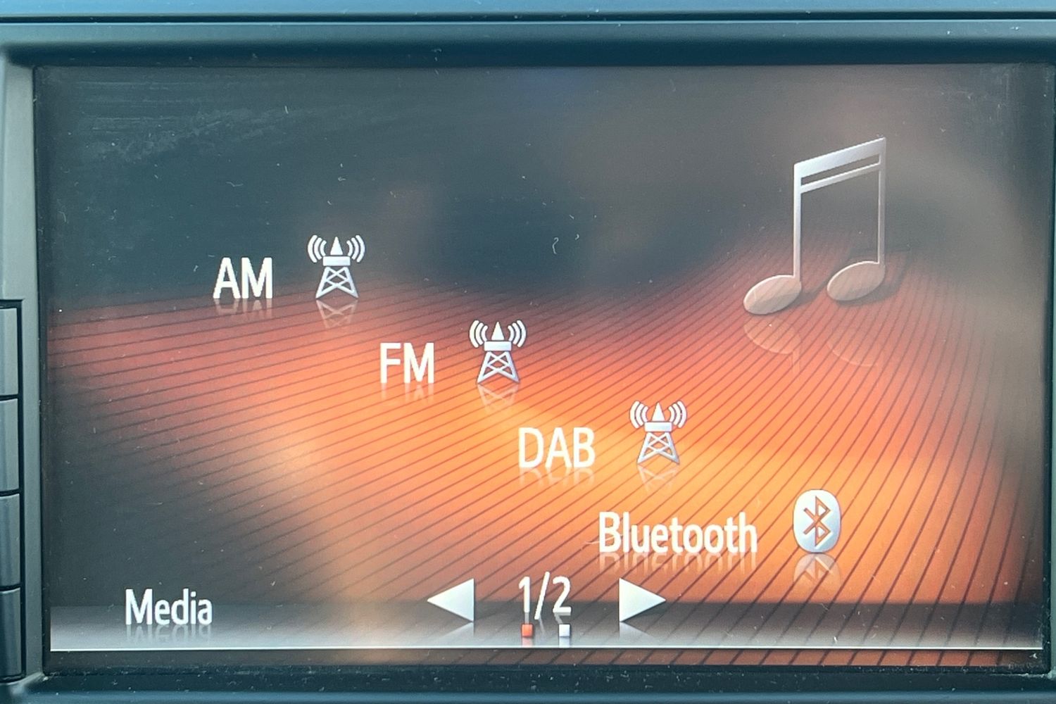 Used Toyota Yaris 2016 for sale - 77233380: Photo 6