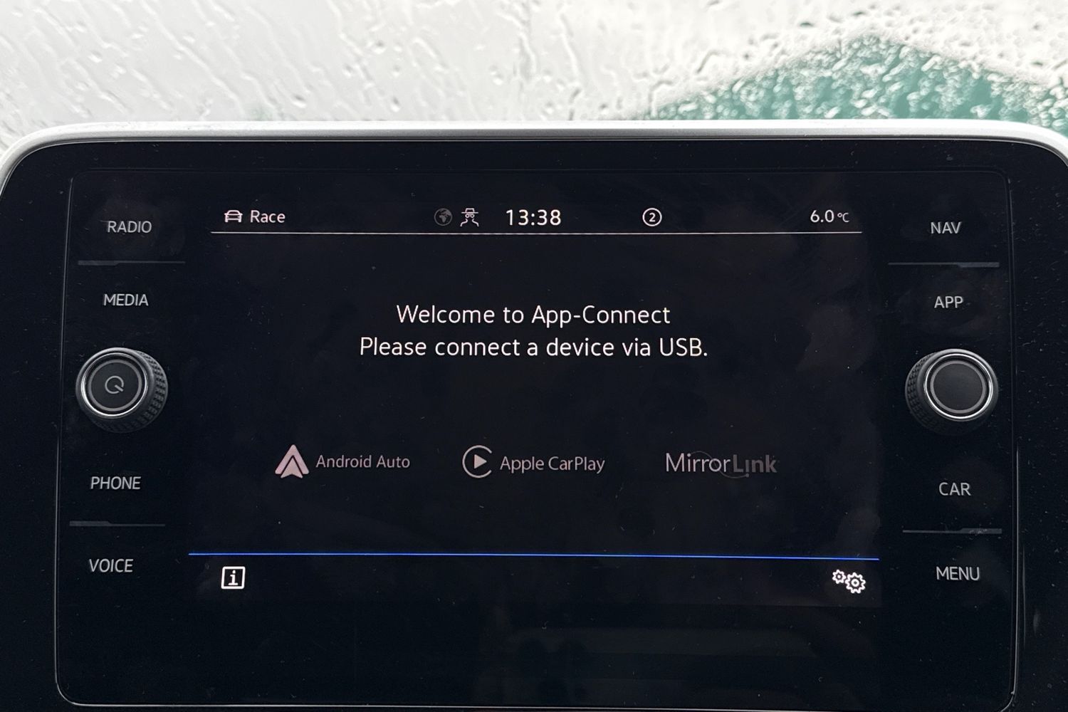 Used Volkswagen T-Roc 2022 for sale - 77527602: Photo 10