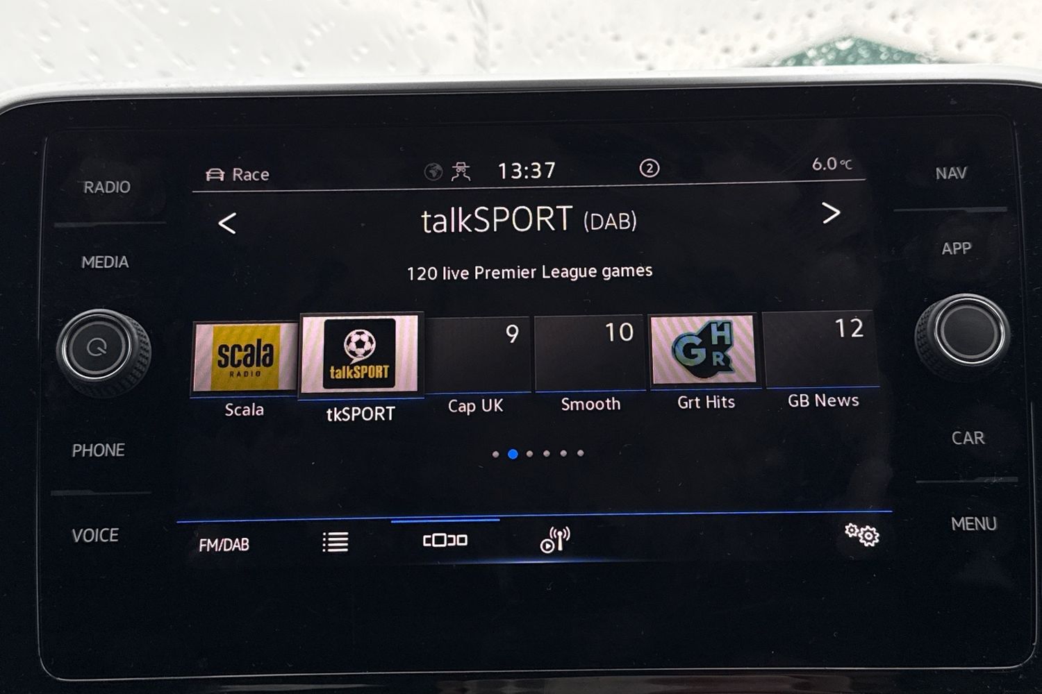 Used Volkswagen T-Roc 2022 for sale - 77527602: Photo 8