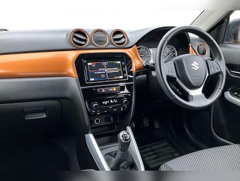 Used Suzuki Vitara 2017 for sale - 77000654: Photo